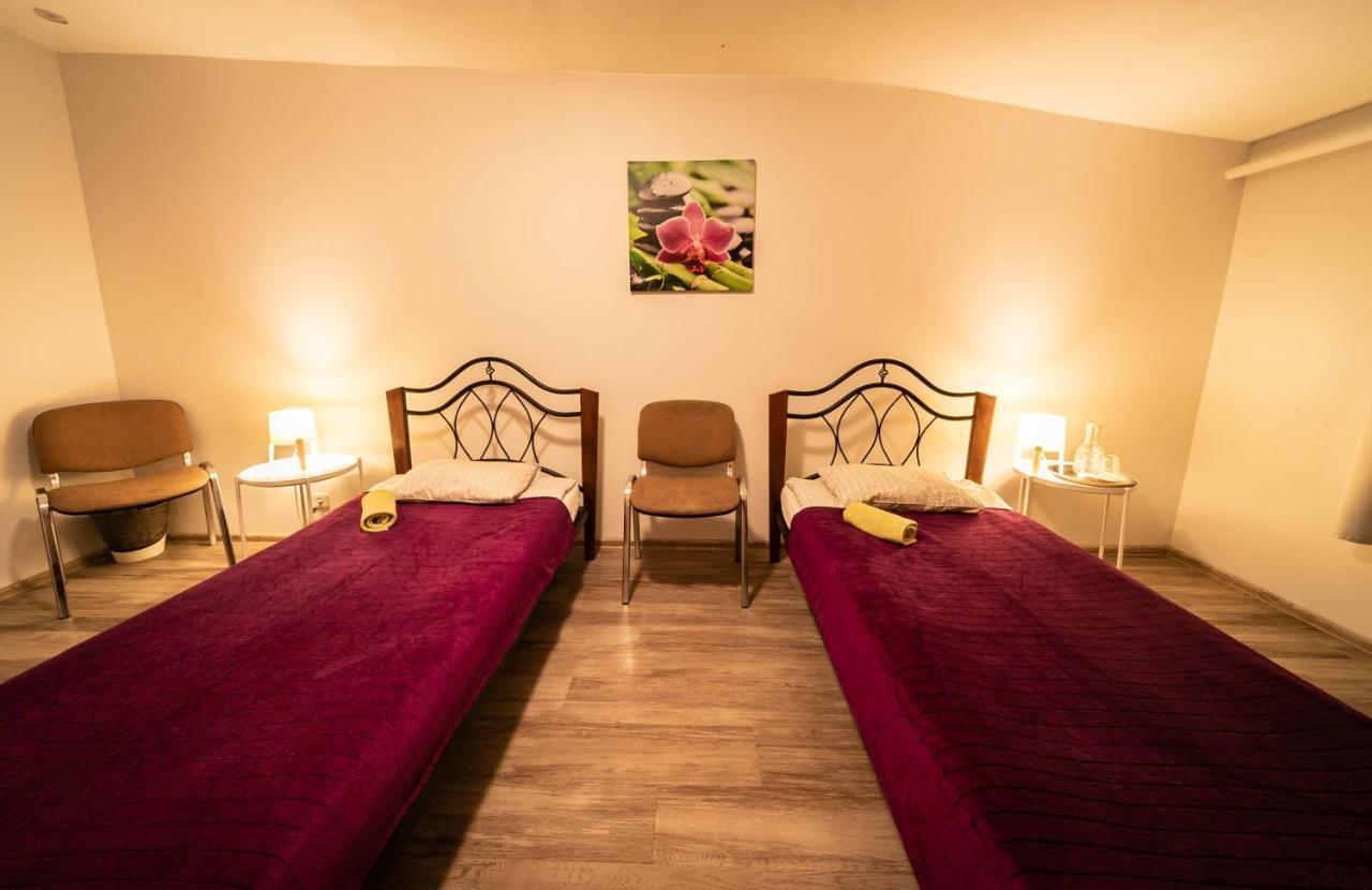Rooms Marija Riga Esterno foto